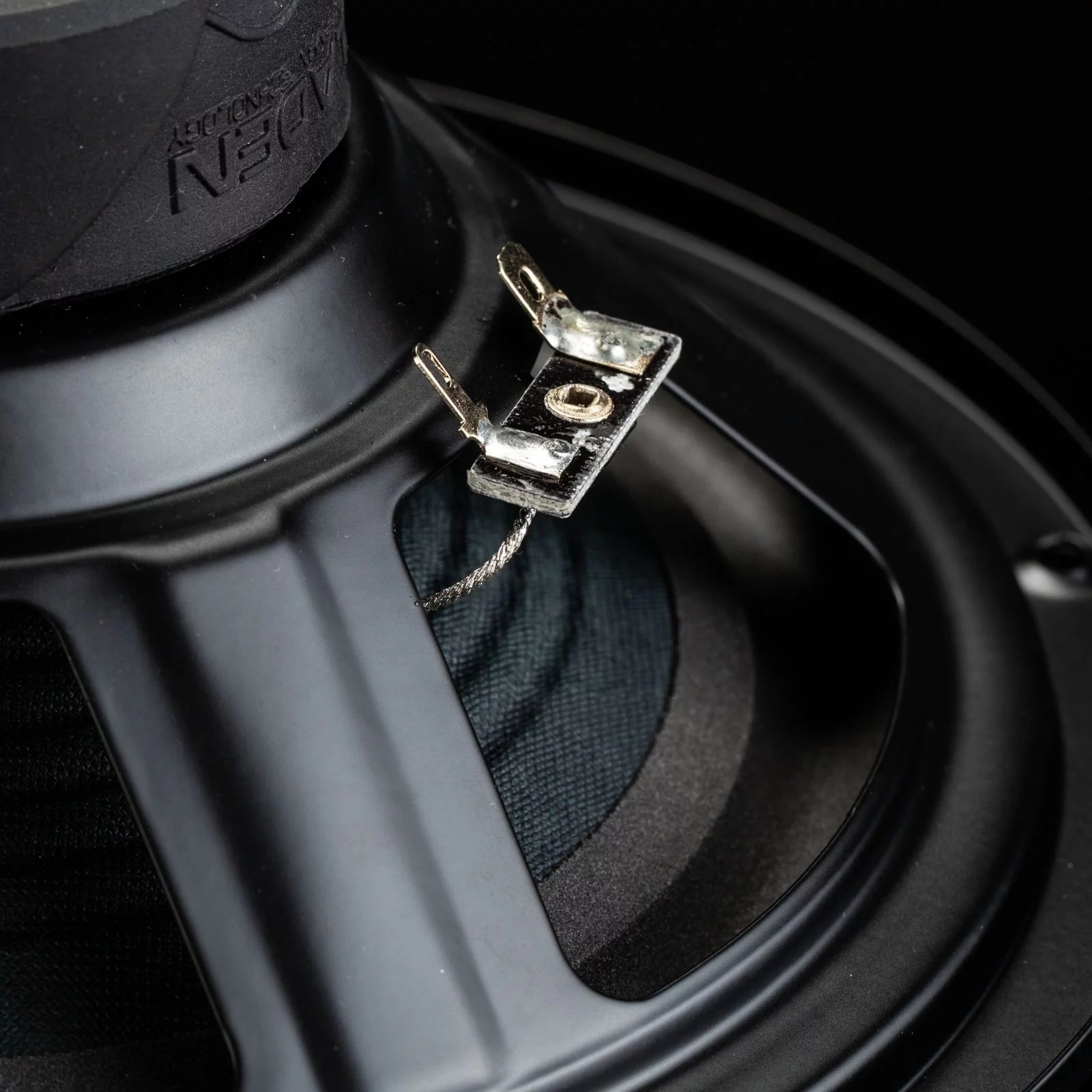 Gladen M-Line M8 Free Air Subwoofer